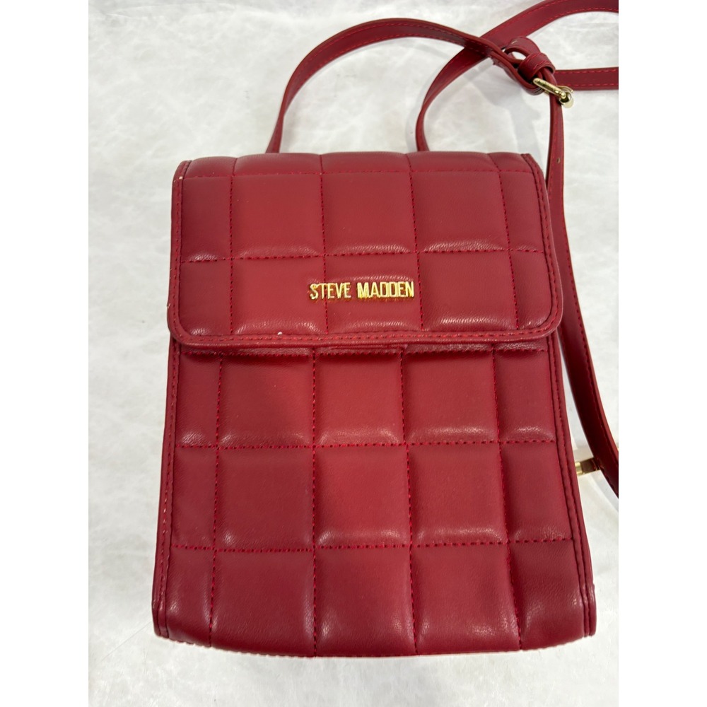 Steve Madden Red Quilted Faux Leather Crossbody Wallet Bag Gold Hardware